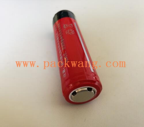 红色充电手电筒锂电池是这样的