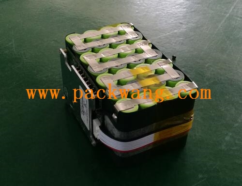 锂电池保护板连接方法这样连接的电池性能十分好。